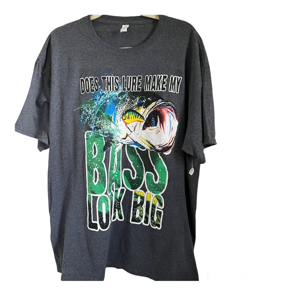 Gray fishing bass t-shirt. Men’s size XL
